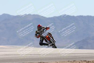 media/Oct-13-2025-Moto Forza (Mon) [[a66d839500]]/3-B Group/Session 4 (Turn 9)/